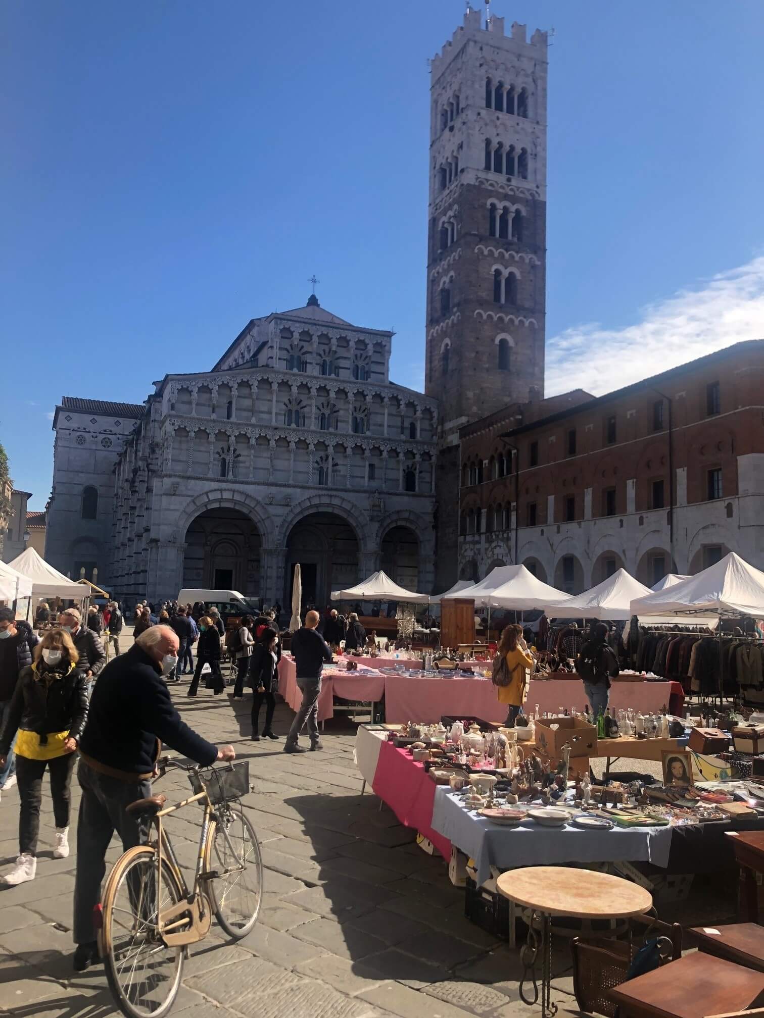 market in lucca