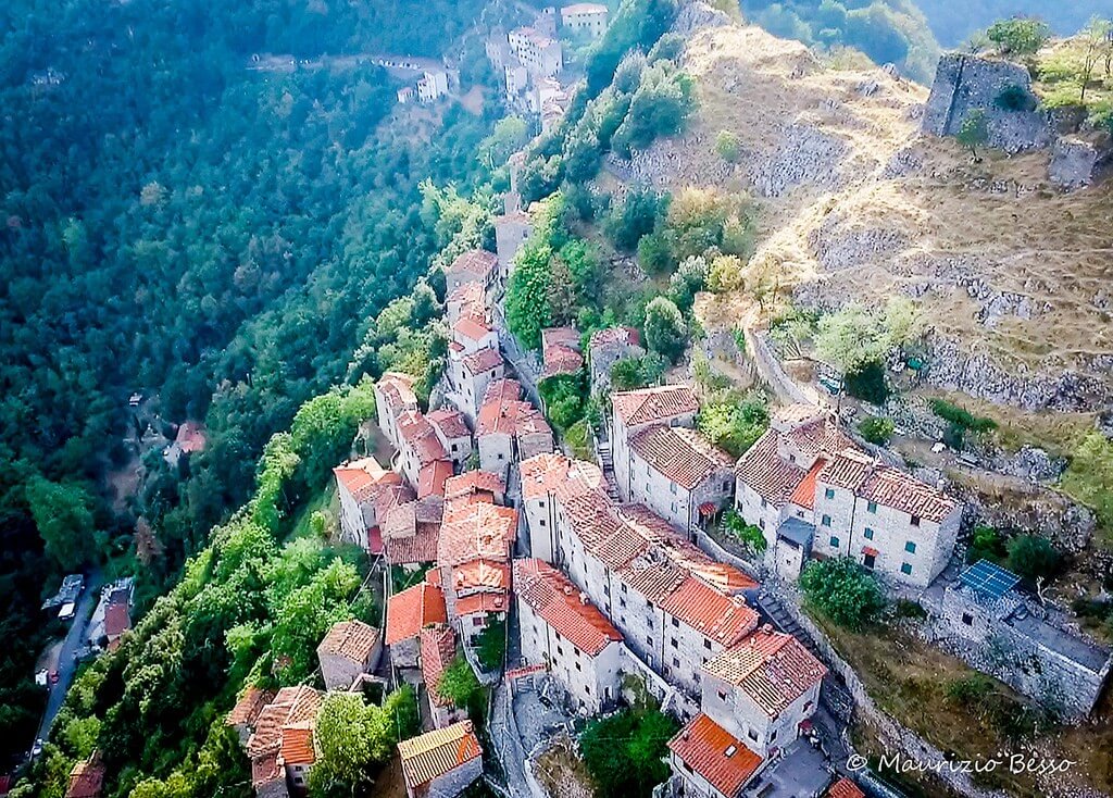 village in lucchio